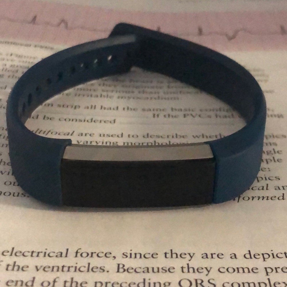 Fitbit Alta (used) - Picture 5 of 7